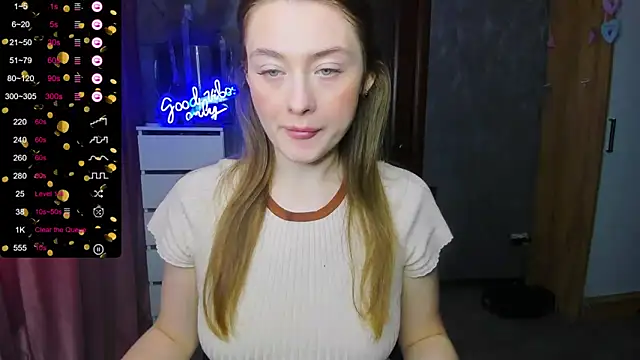 Snapshot of Demure_Smile chatting on September 25, 2025, 5:13 am Demure Smile online show from September 25, 2025, 5:13 am