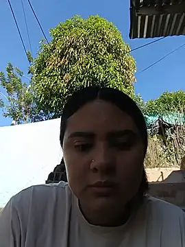 sexy-latin10 online show from May 15, 2026, 12:25 pm