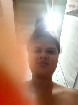 sexy-latin10 online show from September 18, 2025, 11:02 am