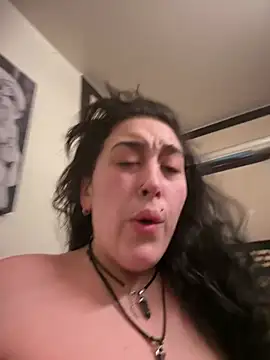 Snapshot of ThicBunz chatting on February 28, 2026, 2:39 pm ThicBunz online show from February 28, 2026, 2:39 pm