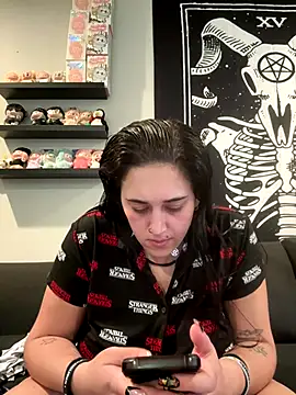 ThicBunz online show from October 7, 2025, 3:02 pm