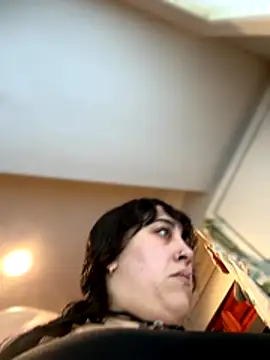 ThicBunz online show from October 24, 2025, 3:22 pm