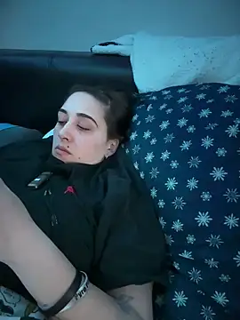 Snapshot of ThicBunz chatting on February 6, 2026, 1:34 am ThicBunz online show from February 6, 2026, 1:34 am