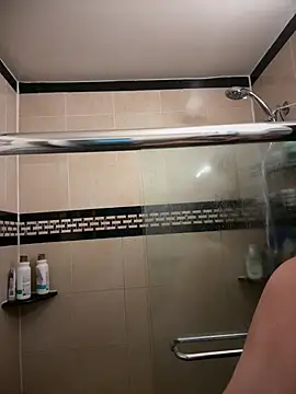 Snapshot of ThicBunz chatting on February 2, 2026, 5:01 pm ThicBunz online show from February 2, 2026, 5:01 pm