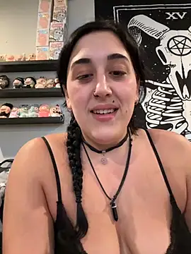 ThicBunz online show from September 28, 2025, 4:41 am