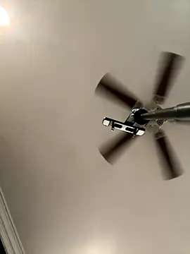 ThicBunz online show from October 17, 2025, 1:53 am