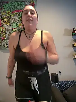 Snapshot of ThicBunz chatting on February 8, 2026, 3:21 pm ThicBunz online show from February 8, 2026, 3:21 pm