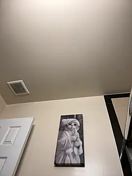 ThicBunz online show from September 25, 2025, 12:44 pm