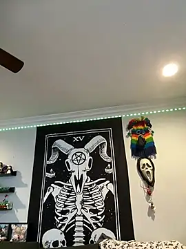 ThicBunz online show from March 29, 2026, 12:07 pm