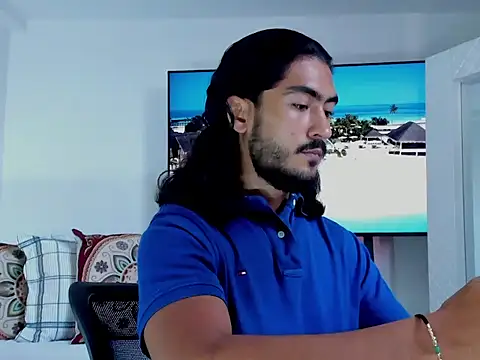 Snapshot of david__johnson372 chatting on February 5, 2026, 2:35 pm david johnson372 online show from February 5, 2026, 2:35 pm