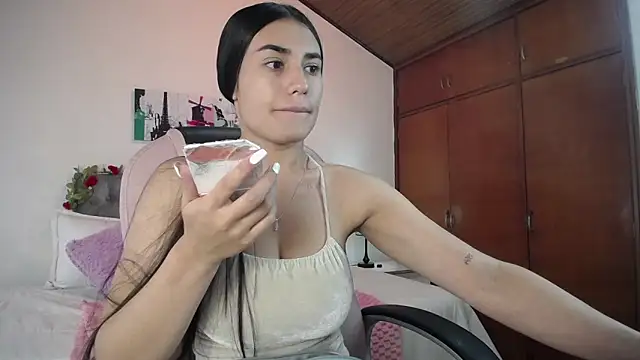 Snapshot of Alheli_16 chatting on February 27, 2025, 12:12 pm Alheli 16 online show from February 27, 2025, 12:12 pm