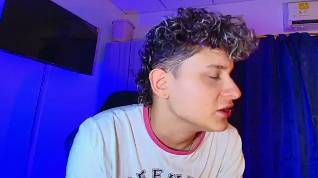 Nathan Bluee online show from April 24, 2026, 4:09 pm