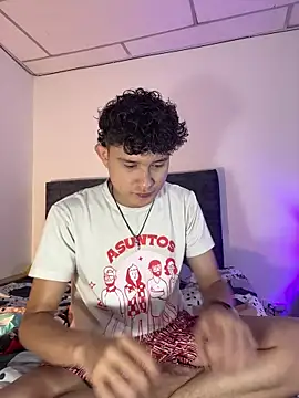 Snapshot of Nathan_Bluee chatting on November 25, 2025, 12:00 am Nathan Bluee online show from November 25, 2025, 12:00 am