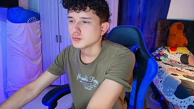 Snapshot of Nathan_Bluee chatting on February 12, 2026, 4:07 pm Nathan Bluee online show from February 12, 2026, 4:07 pm