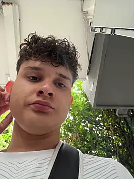 Snapshot of Nathan_Bluee chatting on October 13, 2025, 11:23 am Nathan Bluee online show from October 13, 2025, 11:23 am