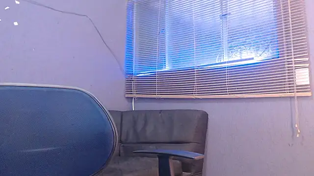 Snapshot of Andy_bapho chatting on January 10, 2026, 2:34 pm Andy bapho online show from January 10, 2026, 2:34 pm