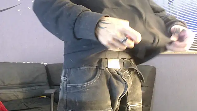 Snapshot of Andy_bapho chatting on January 7, 2026, 2:55 pm Andy bapho online show from January 7, 2026, 2:55 pm