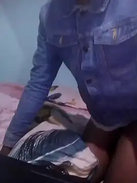 Snapshot of DigCrok chatting on September 12, 2025, 9:03 pm DigCrok online show from September 12, 2025, 9:03 pm