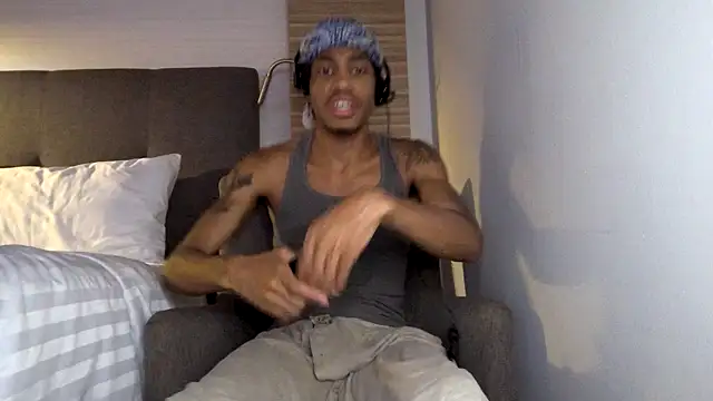 Skinnyblackman online show from April 27, 2026, 11:58 pm