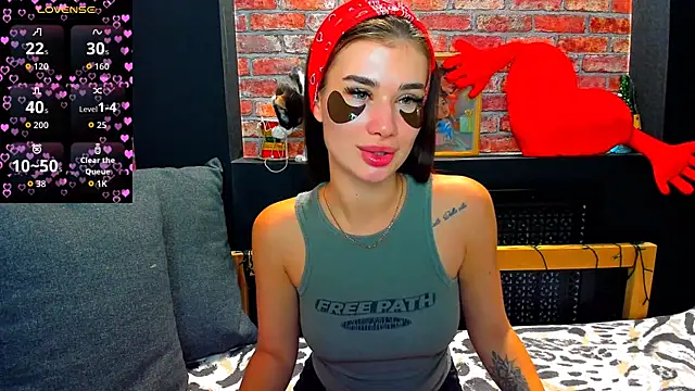 UrJoyy online show from December 5, 2025, 2:32 am