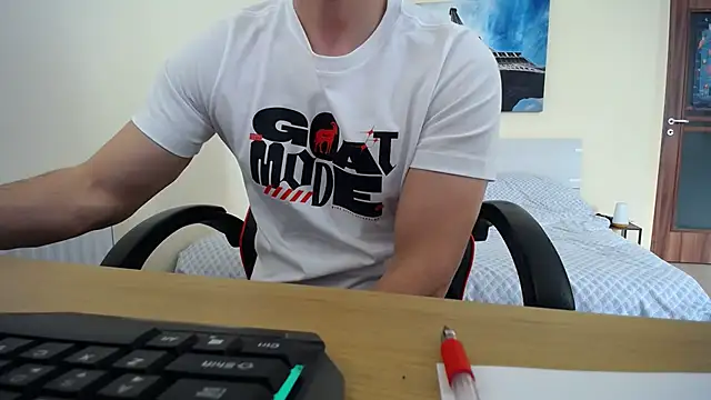 amydamarw online show from March 8, 2026, 1:14 pm