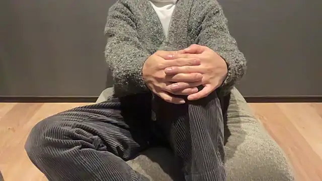 Snapshot of atom0407 chatting on March 8, 2025, 5:49 am atom0407 online show from March 8, 2025, 5:49 am