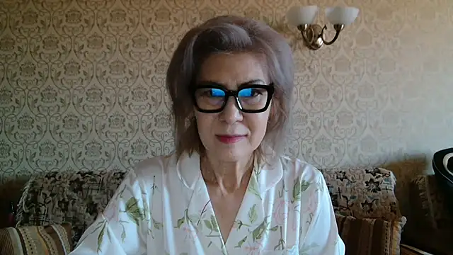 Elegant00Lady online show from October 2, 2025, 2:59 am