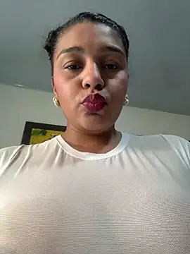 anaesca online show from October 25, 2025, 1:34 pm