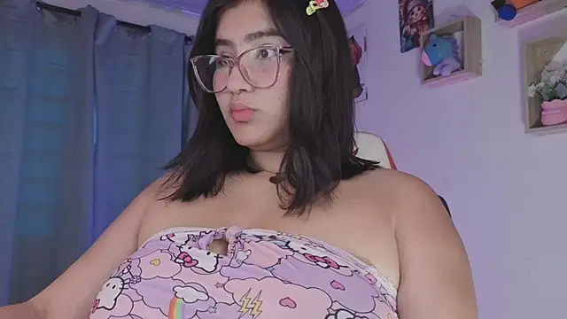 juli juliana online show from December 2, 2025, 1:35 pm