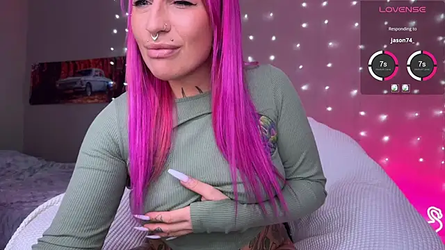 Tanya Acid online show from July 19, 2026, 8:23 am