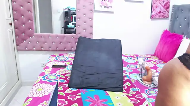 Snapshot of salome_ebony chatting on February 27, 2025, 1:49 pm salome ebony online show from February 27, 2025, 1:49 pm
