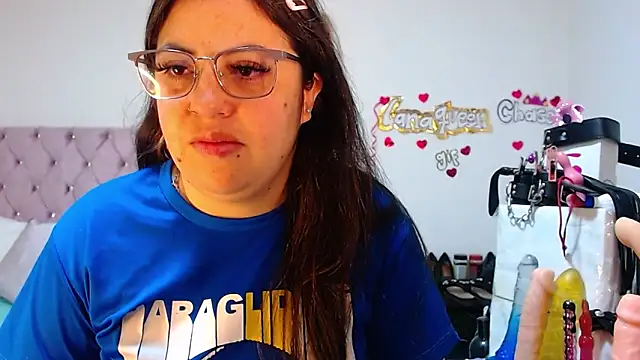 lanaqueen699 online show from September 19, 2025, 12:20 pm