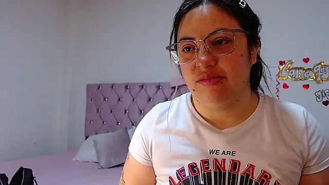 lanaqueen699 online show from October 14, 2025, 12:28 pm