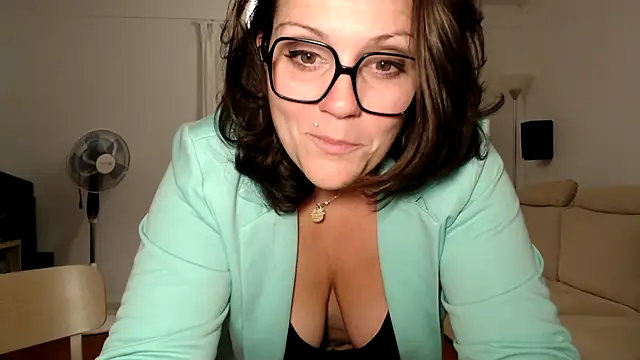 vagina02cam online show from November 10, 2025, 12:04 am