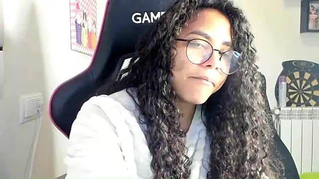 Snapshot of Ama_music chatting on January 16, 2026, 12:09 pm Ama music online show from January 16, 2026, 12:09 pm