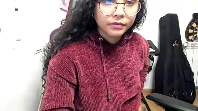 Snapshot of Ama_music chatting on February 23, 2026, 2:39 pm Ama music online show from February 23, 2026, 2:39 pm