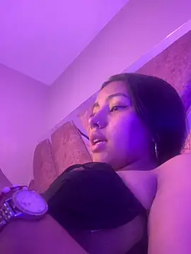 Larabrooks online show from September 15, 2025, 5:46 pm