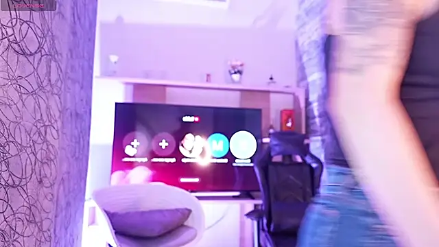 Melany Luv online show from March 26, 2026, 8:51 pm