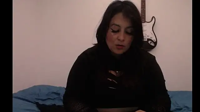 amydeepqueen online show from November 28, 2025, 1:44 pm