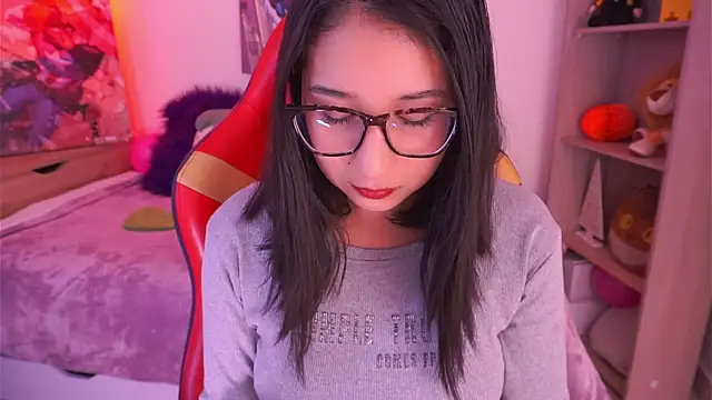 Snapshot of Sunny_flower_ chatting on December 17, 2025, 1:10 am Sunny flower online show from December 17, 2025, 1:10 am