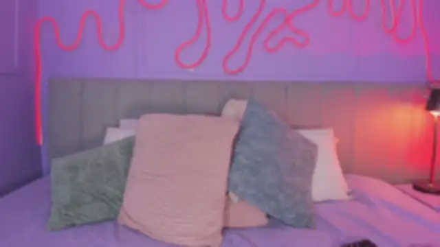 Mai higurashi online show from December 14, 2025, 8:42 am