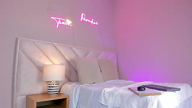  angela x online show from February 22, 2025, 11:46 am