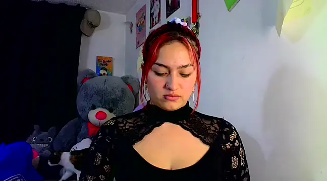 lucycherry   online show from March 6, 2025, 11:09 pm