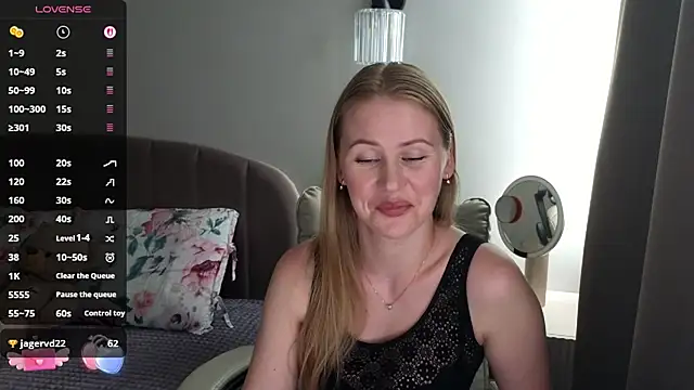 IsabelAllen online show from July 14, 2026, 2:23 pm