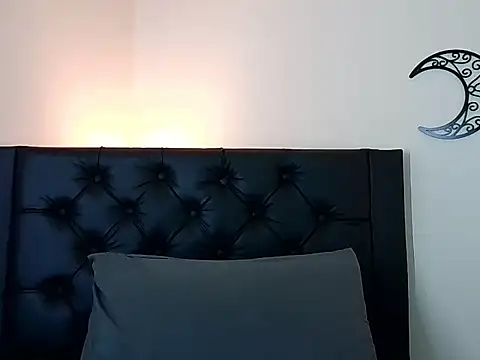 EvoletFMK online show from March 23, 2026, 5:13 pm