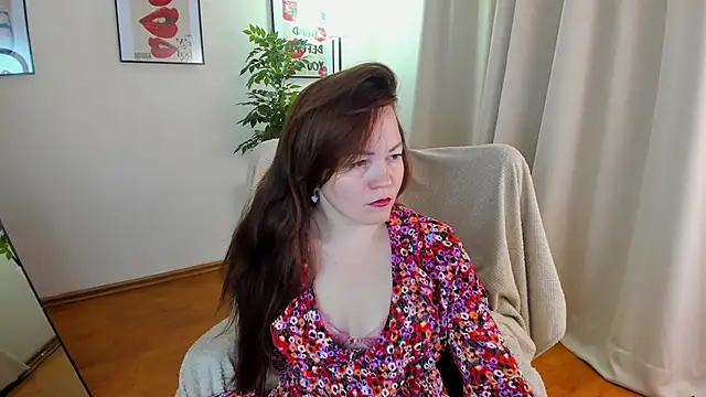 VanessaSmuth online show from October 5, 2025, 1:40 am