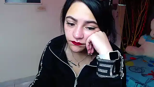 Violettasquirt online show from December 22, 2025, 2:17 pm