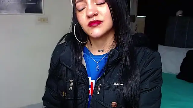 Violettasquirt online show from February 28, 2026, 1:22 pm