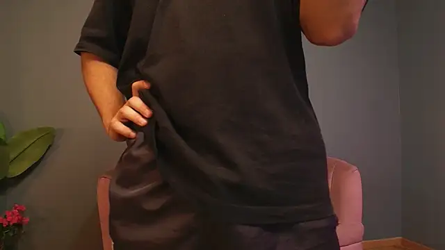 Mark Evans1  online show from November 5, 2025, 2:53 pm