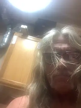 Snapshot of longhairjim chatting on March 1, 2025, 9:18 am longhairjim online show from March 1, 2025, 9:18 am